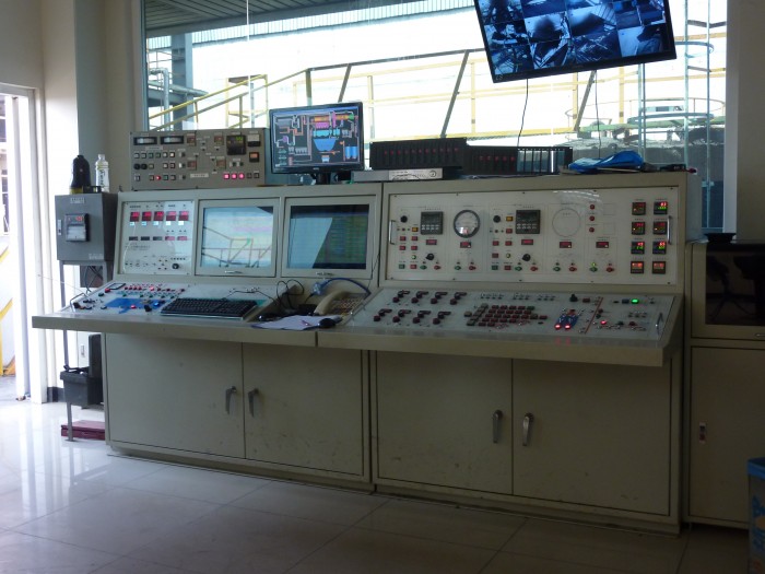 三號機控制台