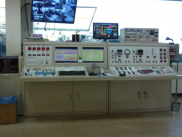 四號機控制台